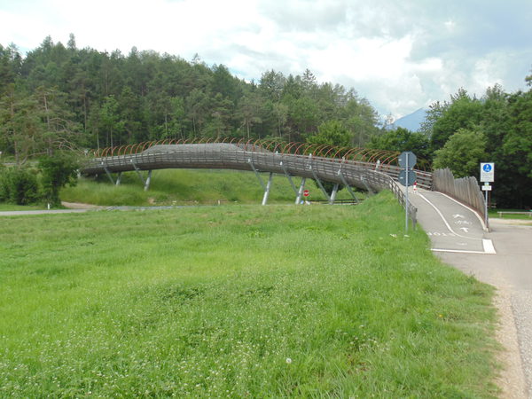 Ponte ciclopedonale Romeno