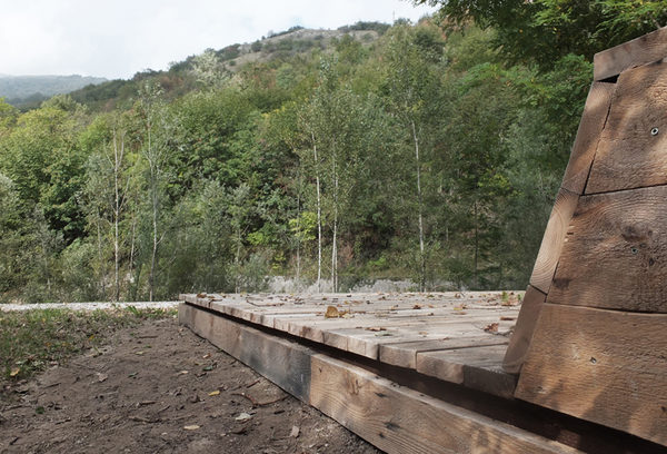 Piccole architetture per il luogo. Percorso naturalistico lungo il canale della ex Centrale idroelettrica di Malnisio.