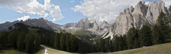 Alle porte dei Monti Pallidi. Piano di Riqualificazione Urbana e Ambientale (PRUA) - Valle del Vajolet